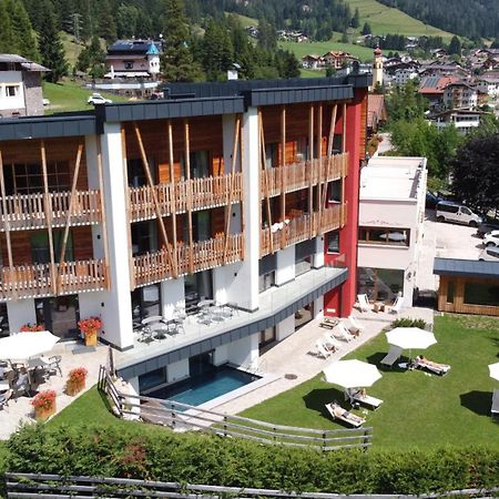 Hotel Miravalle سوراغا المظهر الخارجي الصورة