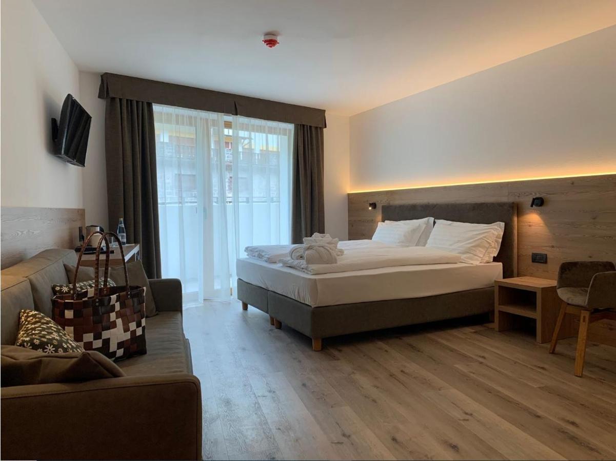 Hotel Miravalle سوراغا المظهر الخارجي الصورة