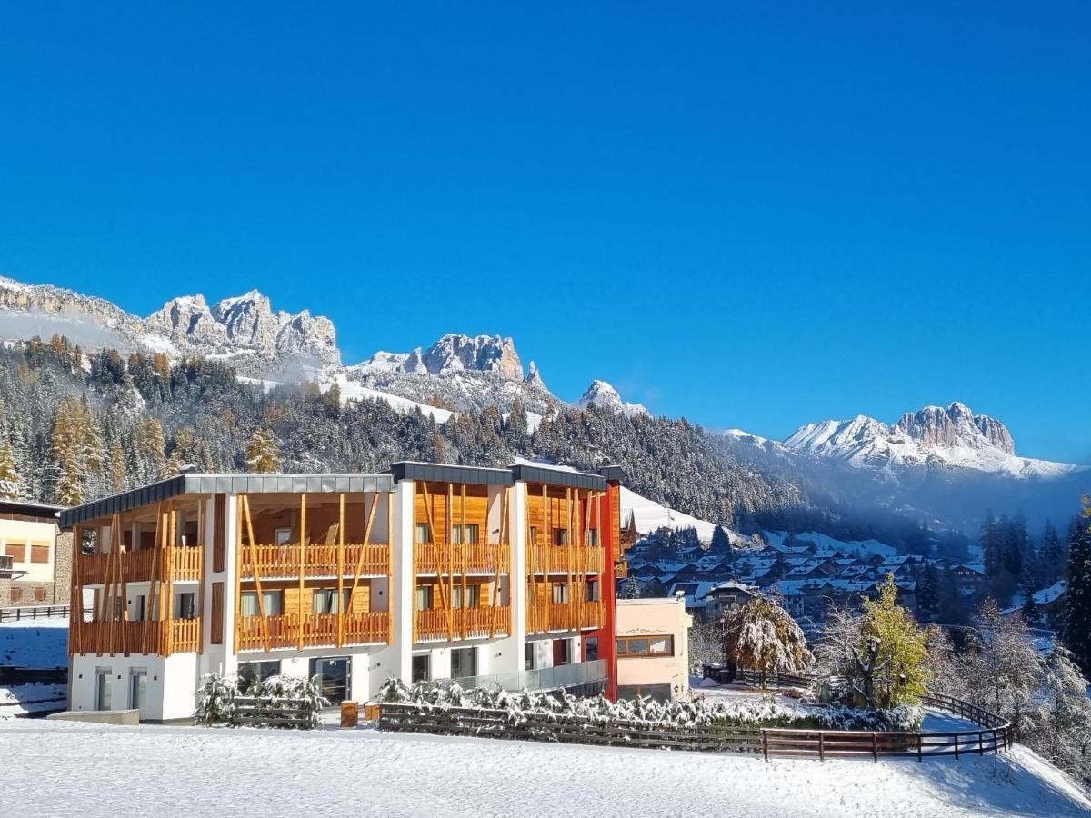 Hotel Miravalle سوراغا المظهر الخارجي الصورة