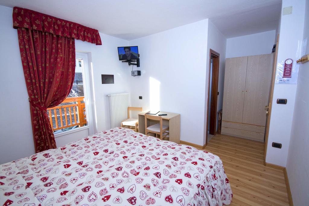 Hotel Miravalle سوراغا المظهر الخارجي الصورة