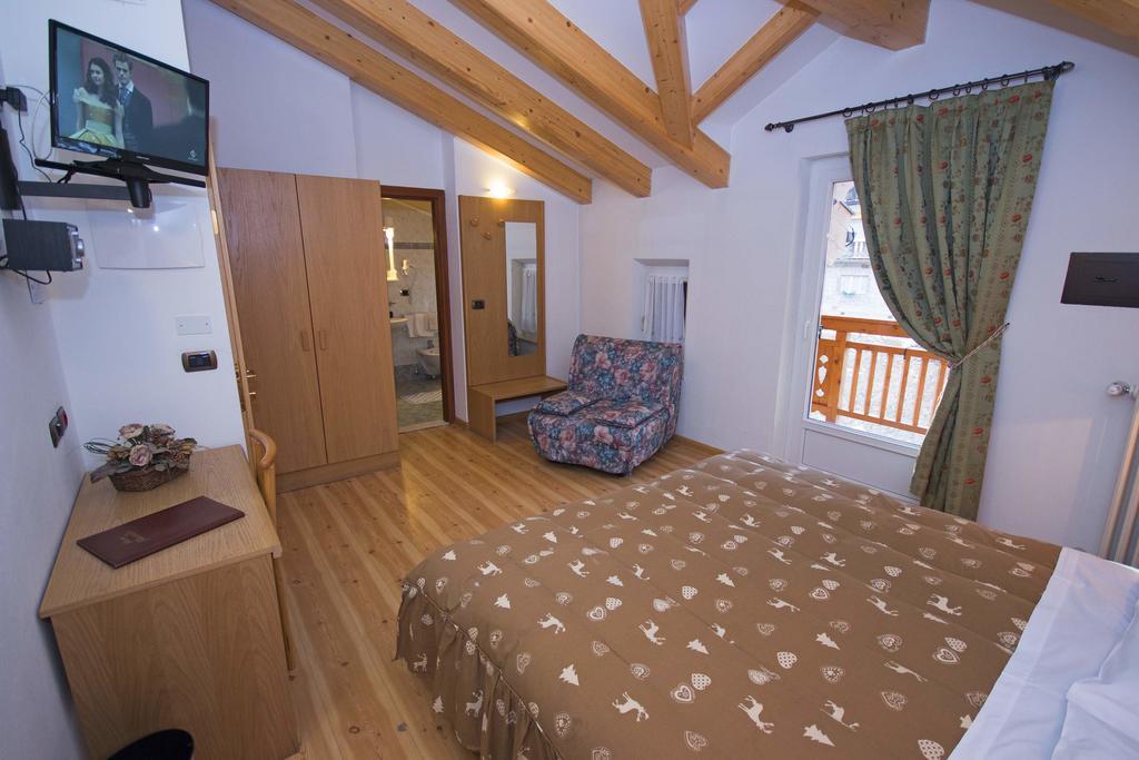 Hotel Miravalle سوراغا المظهر الخارجي الصورة