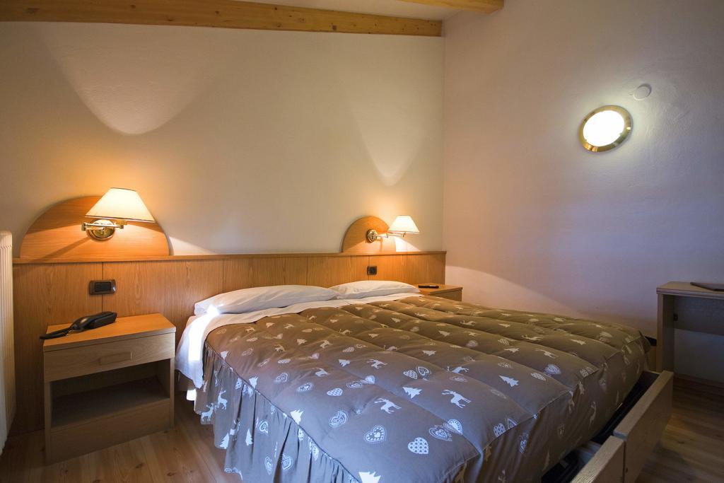 Hotel Miravalle سوراغا المظهر الخارجي الصورة