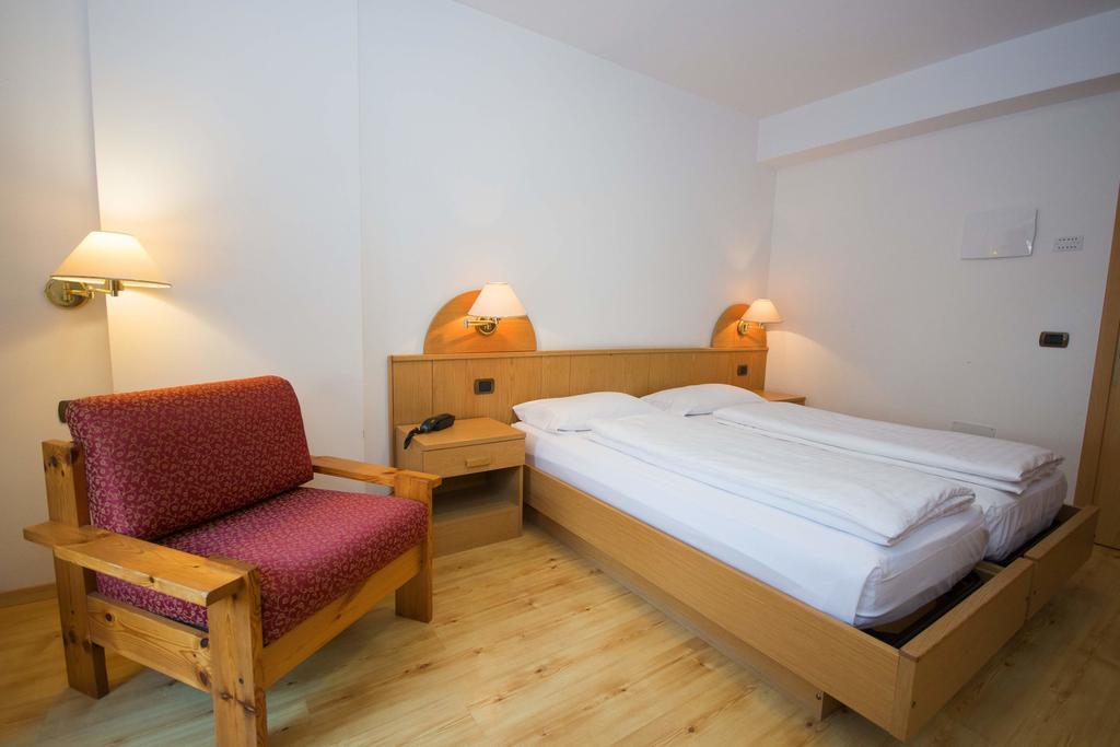 Hotel Miravalle سوراغا المظهر الخارجي الصورة