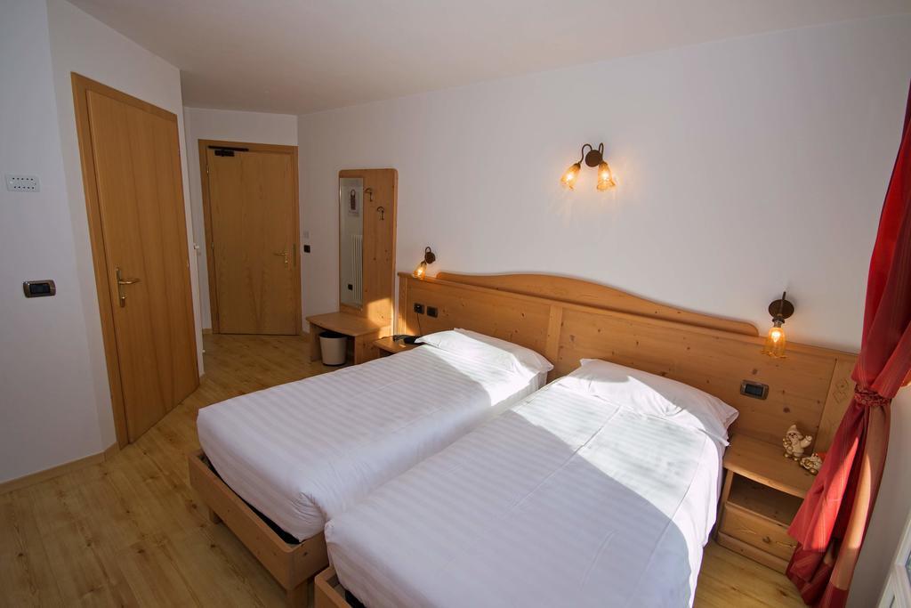 Hotel Miravalle سوراغا المظهر الخارجي الصورة