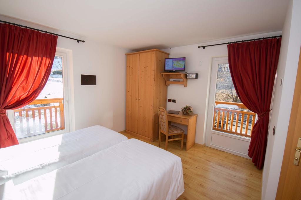 Hotel Miravalle سوراغا المظهر الخارجي الصورة